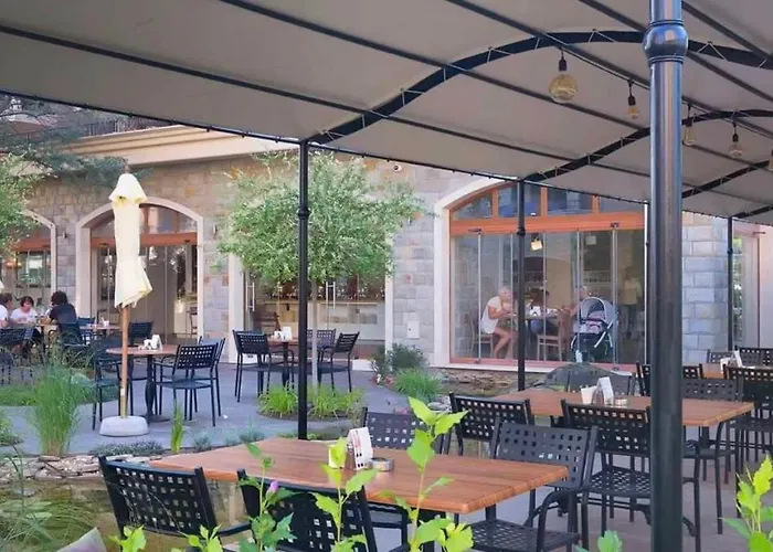 Wonderful Deluxe In Cascadas Family Sunny *